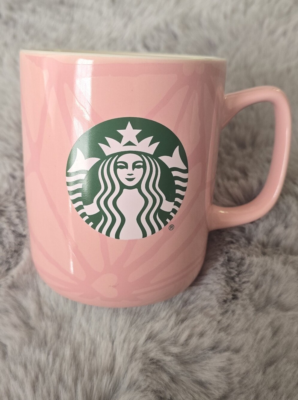Starbucks (RARE) Valentine's Day Mug 2021 Pink 15 Ounce.